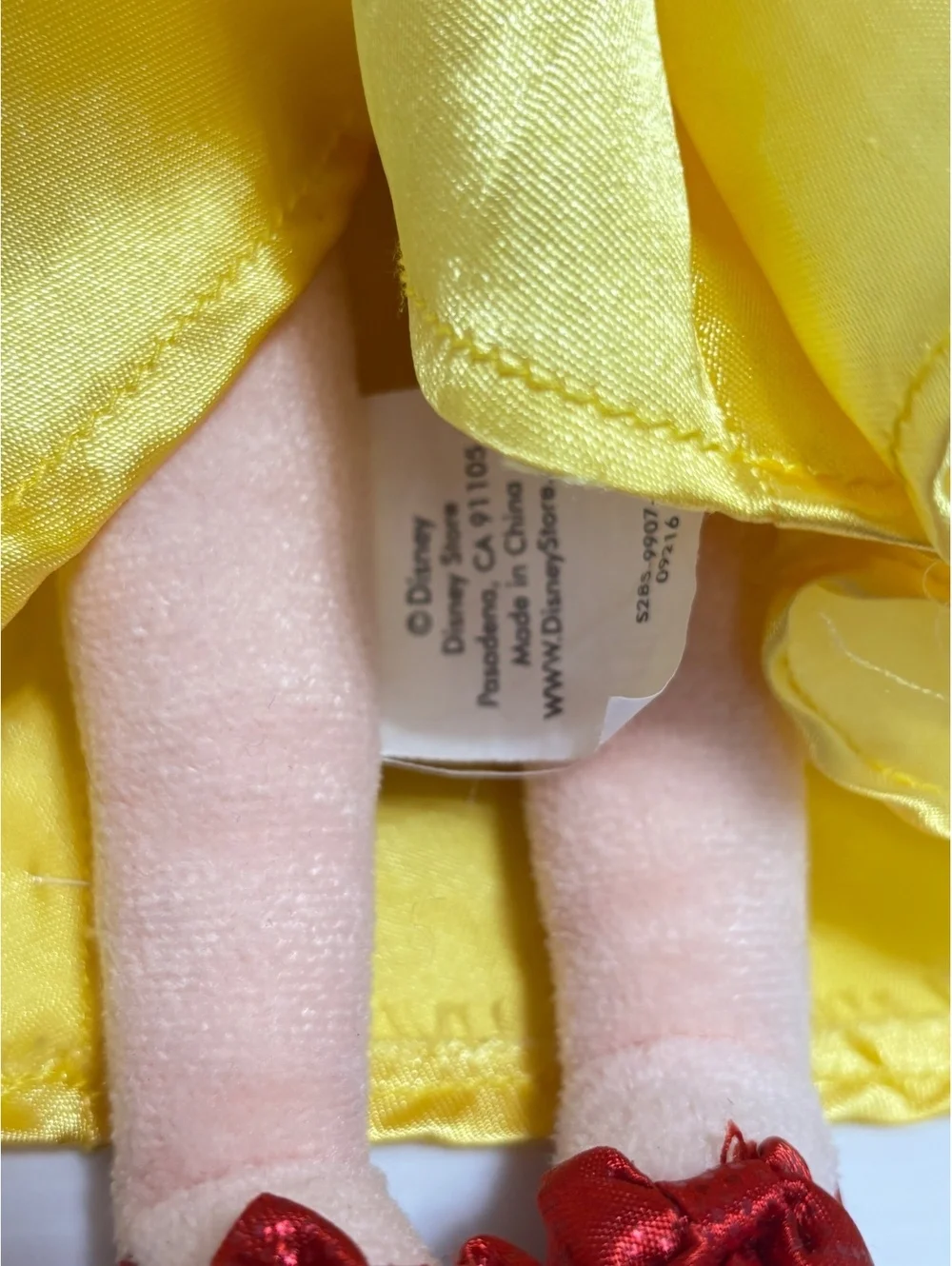 Disney Snow White Plush Doll with Yellow Satin Dress and Red Shoes GUC